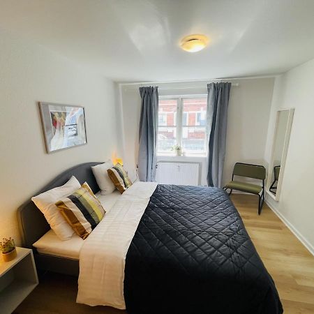 Aday - Central Terrace Apartment In Hjorring Bagian luar foto