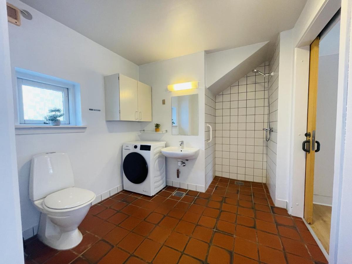 Aday - Central Terrace Apartment In Hjorring Bagian luar foto