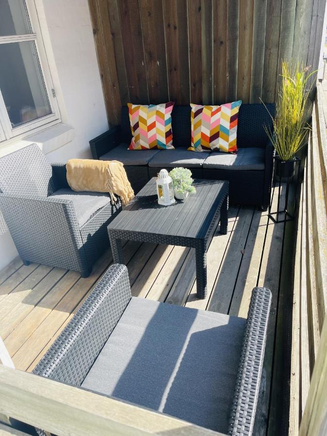 Aday - Central Terrace Apartment In Hjorring Bagian luar foto