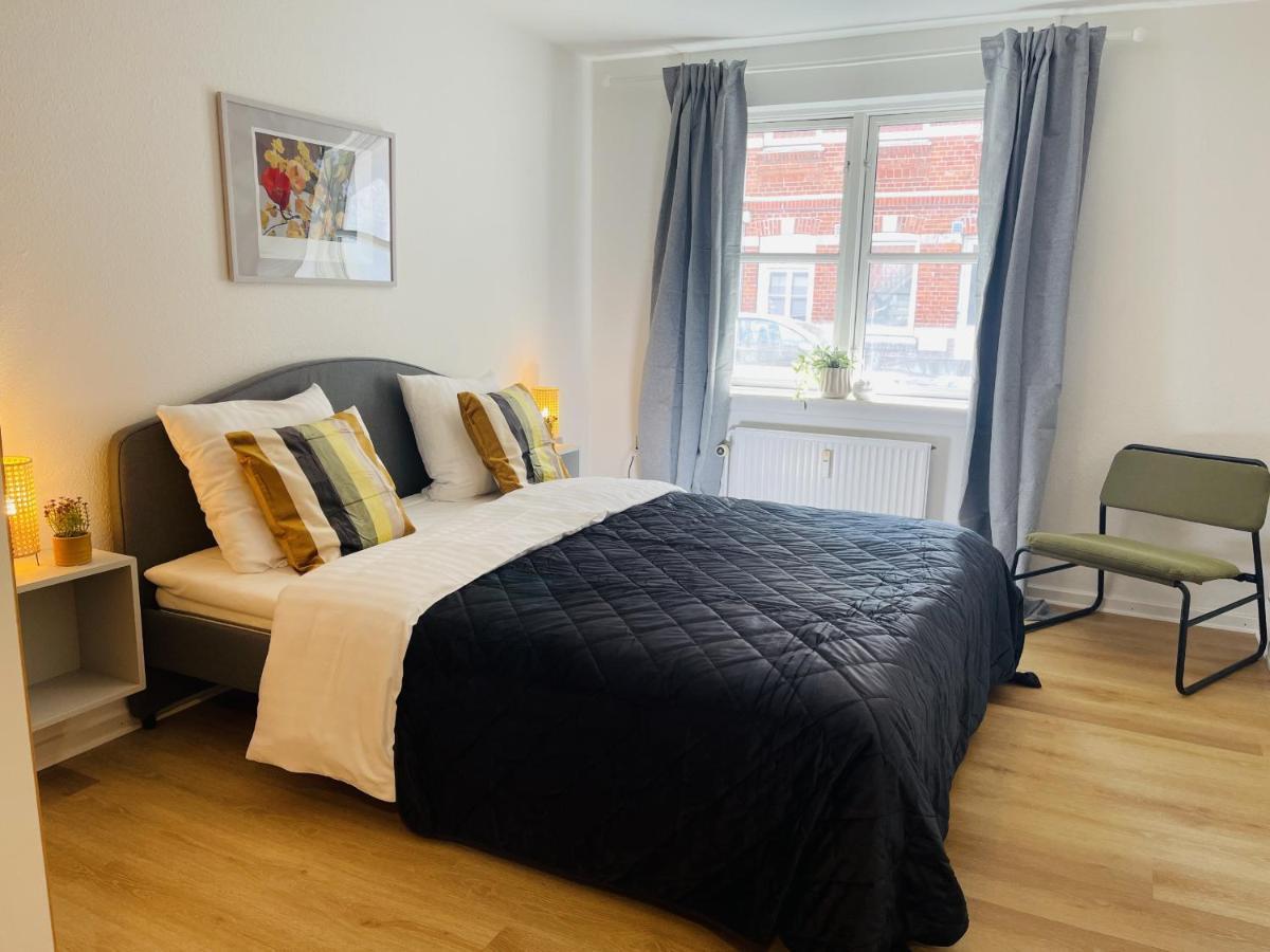 Aday - Central Terrace Apartment In Hjorring Bagian luar foto