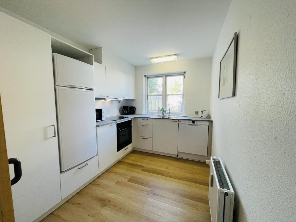 Aday - Central Terrace Apartment In Hjorring Bagian luar foto
